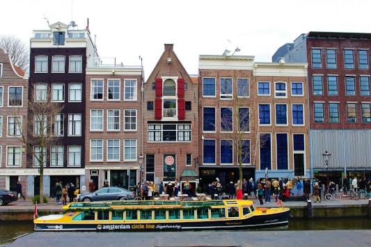 Anne Frank House a Amsterdam. Font: publicdomainpictures.net