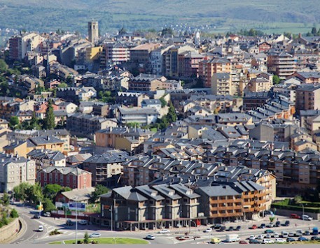 Puigcerdà vista des d'un globus. Font: globuholg.com