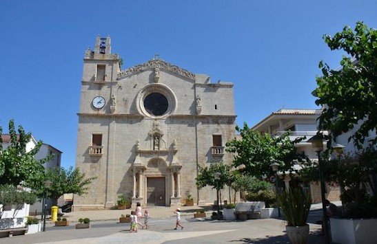 Església Parroquial de Sant Pere. Font: web de Turisme de L'Escala