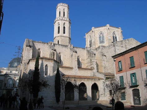 Església Parroquial de Sant Pere de Figueres, just al costat del Museu Dalí. Font: Viquipèdia