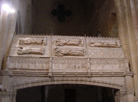 Panteó reial al costat de l'Evangeli. Font: Viquipèdia