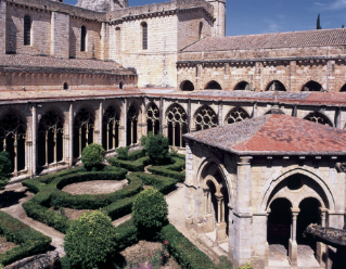 Visites a tres grans monestirs reials Monestir de Poblet - Monestir de Santa Maria de Vallbona - Monestir de Santes Creus