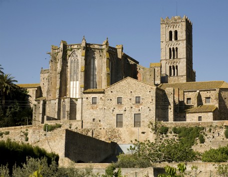 Basílica de Santa Maria de Castelló d'Empúries. Font: Viquipèdia 