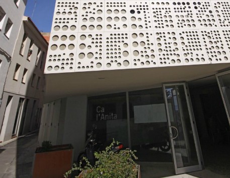 Sala d'exposicions Ca l'Anita de l'Estanc. Font: rosescultura.cat