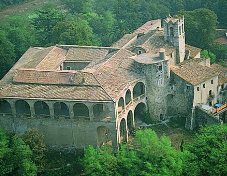 Castell de Medinyà. Font: enciclopedia.cat 