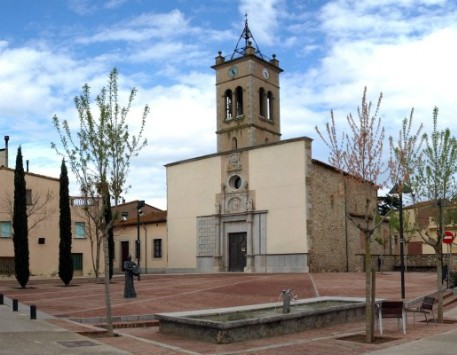 Plaça de l'Església de Bescanó. Font: web de l'Ajuntament 