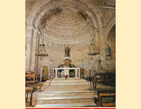 Interior de l'Església Parroquial de Sant Andreu de Serinyà. Font: https://sites.google.com/boragran.cat/