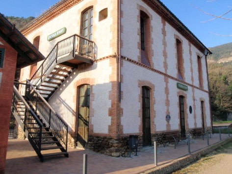 Antiga estació del Pasteral, reconvertida en Escola d'Art. Font: https://www.mapa.gob.es