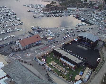 Vista aèria de l'Espai Port, un dels espais emblemàtics del Festival de la Porta Ferrada. Font: web del mateix festival