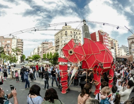 Espectacle 'Hathi', del Centre de Titelles de Lleida