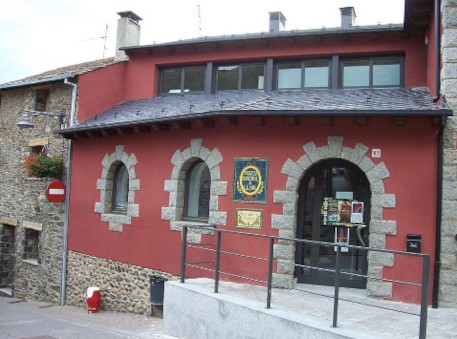 Exterior del Museu Municipal de Llívia. Font: Viquipèdia