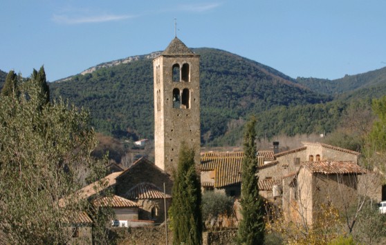 Poble de Sant Martí de Llémena a tan sols 20 km de la ciutat de Girona. Font: turismegirones.cat