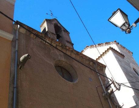 Capella de Sant Sebastià al carrer de La Jonquera de Figueres (foto de Ricard Ballo). Font: catalunyamedieval.es 