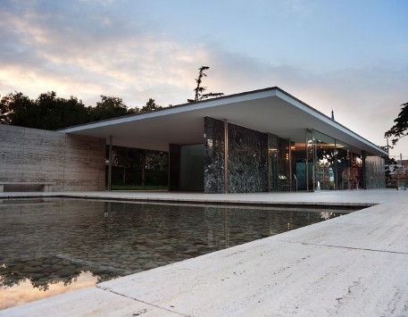 Pavelló Mies van der Rohe
