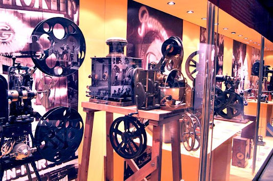 Anar a Font: web del Museu del Cinema-Col·lecció Tomàs Mallol