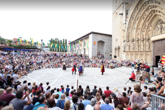 Anar a Font: Ajuntament de Castelló d'Empúries