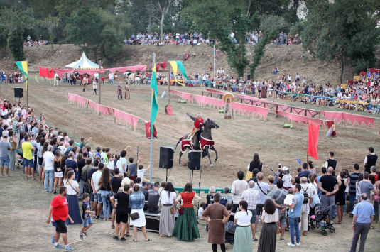 Anar a Font: Ajuntament de Castelló d'Empúries