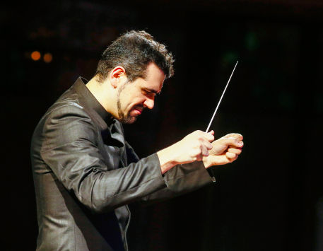 Anar a Diego Martín-Etxebarria / © Martí E. Berenguer