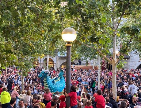 Anar a Font: Ajuntament de Banyoles