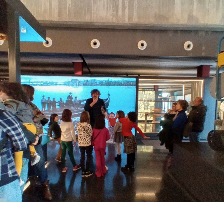 Vine al Museu i pesca la història!