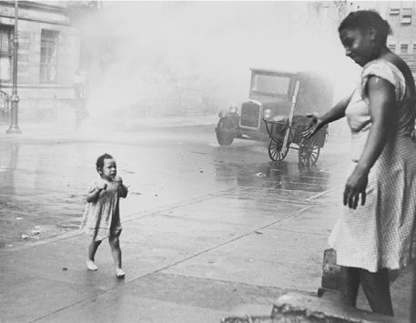 Anar a Exposició "Helen Levitt"