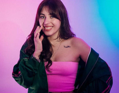 Anar a Isabel Rey