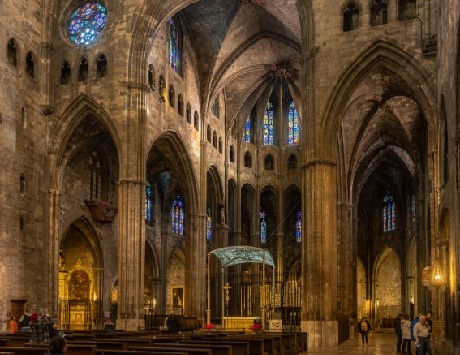 Anar a Interior de la Catedral de Girona. Font: Viquipèdia