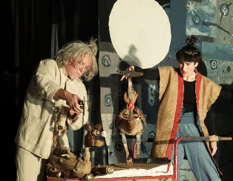 Anar a Cia. Giramàgic, amb 'Kariguri'