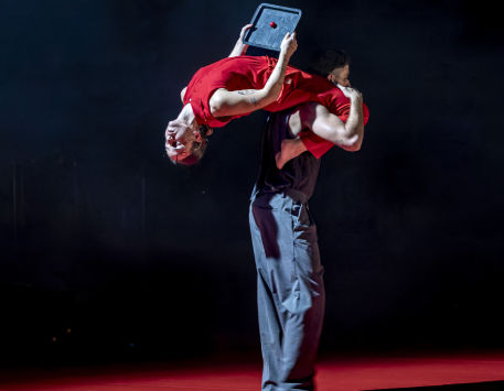 Anar a Cia. Carla Sisteré, mab 'Virtual Sadness'