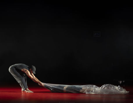 Anar a Cia. Carla Sisteré, mab 'Virtual Sadness'