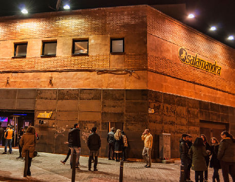 Anar a Sala Salamandra