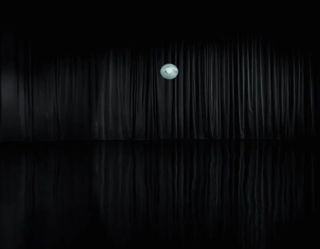 Exposició "Com pedres als palmells, brases i flama"