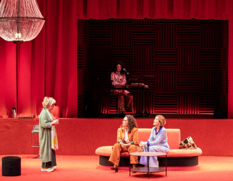 Anar a Espectacle 'Les Bàrbares'