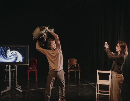 Anar a Espectacle 'A la deriva', de la Companyia Sala La Planeta