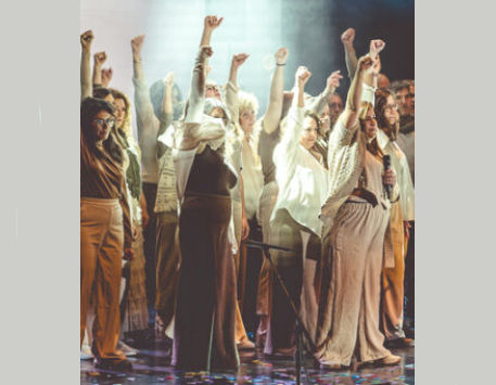 Anar a Fragment del cartell Christmas & Hits. Viu el Nadal amb el cor!. Font: Teatre de la Llotja de Lleida