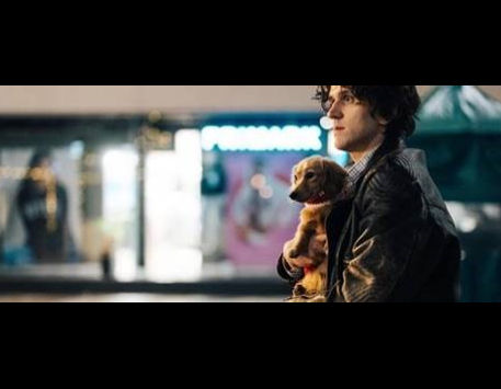 Anar a Fotograma del film 'Pillion'