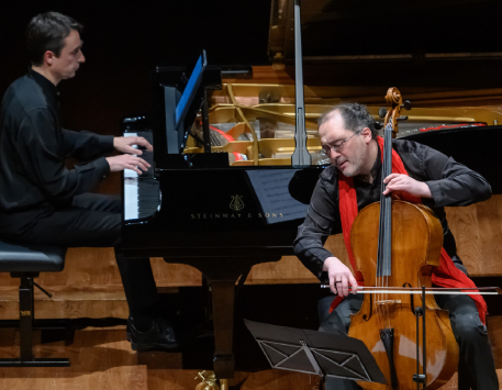 Daniel Blanch, piano; Romain Garioud, violoncel