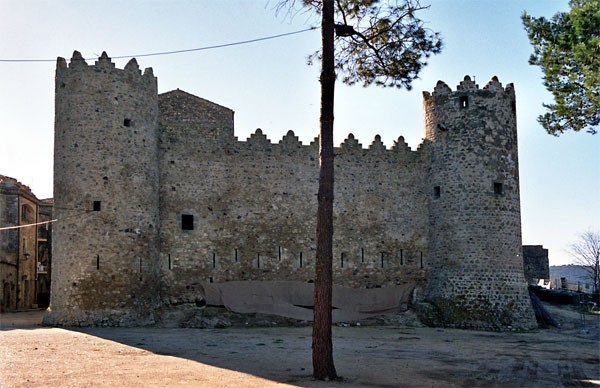 Castell medieval de Calonge. Font: Viquipèdia