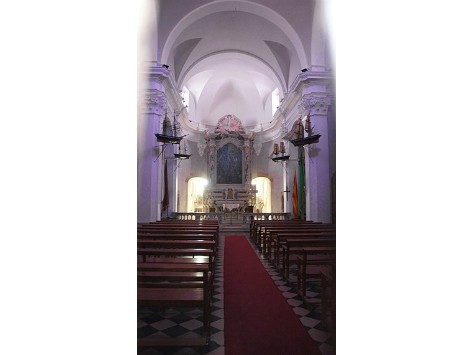 Ermita de Santa Cristina a Lloret de Mar (vista interior). Font: Viquipèdia 
