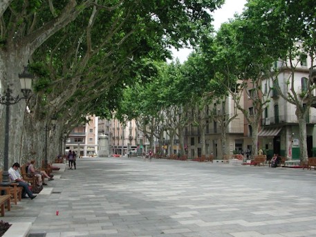 La Rambla, l'espai emblemàtic de la ciutat de Figueres. Font: pinterest.com